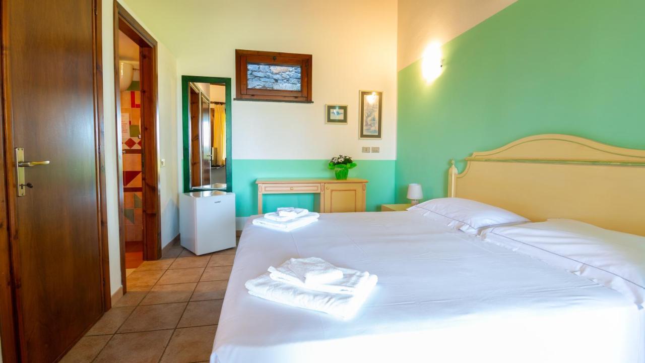 Sa Mola Guest House Bonarcado Екстериор снимка