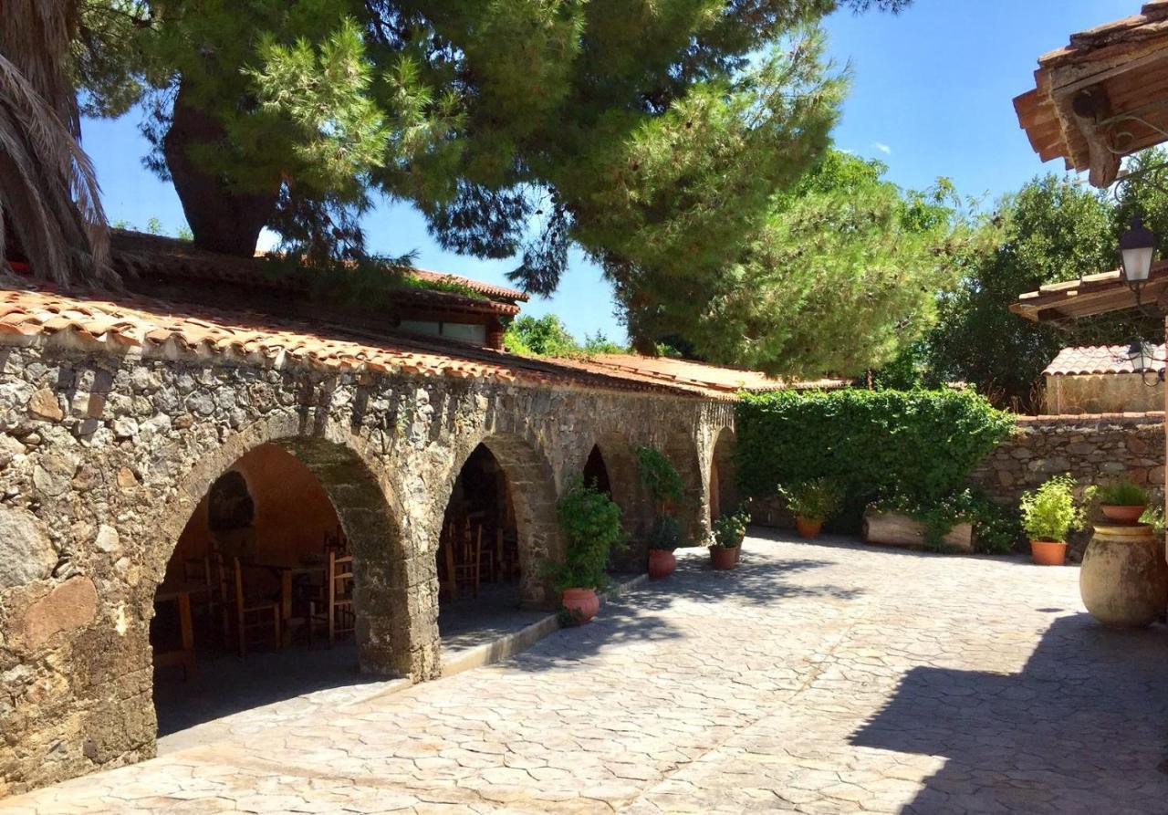 Sa Mola Guest House Bonarcado Екстериор снимка
