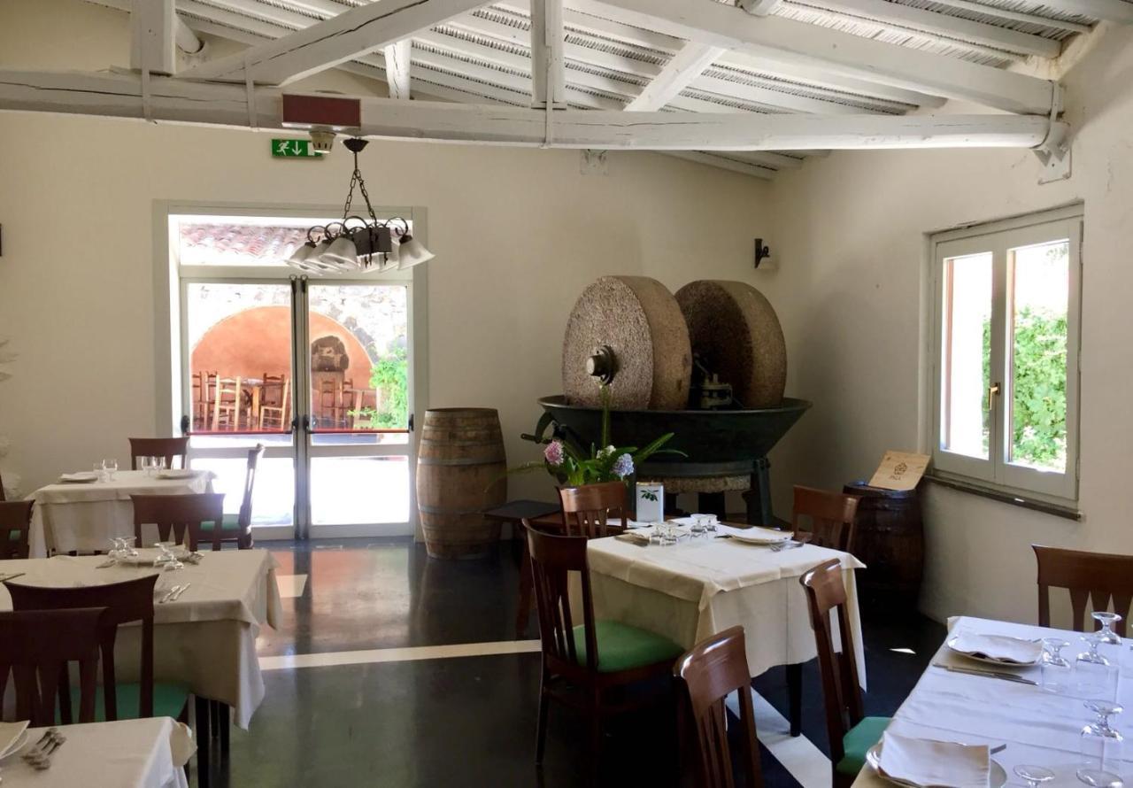 Sa Mola Guest House Bonarcado Екстериор снимка